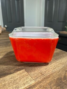 PYREX Vintage Fridgie Red Glass Mini Food Storage Container with Glass Lid